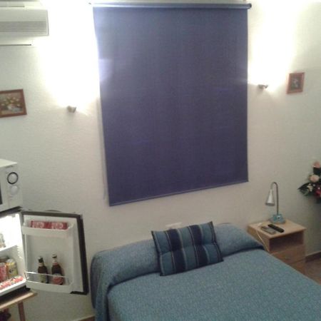Hostal Arneva Orihuela エクステリア 写真