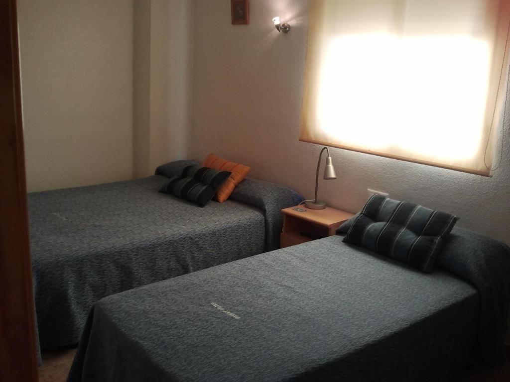 Hostal Arneva Orihuela エクステリア 写真