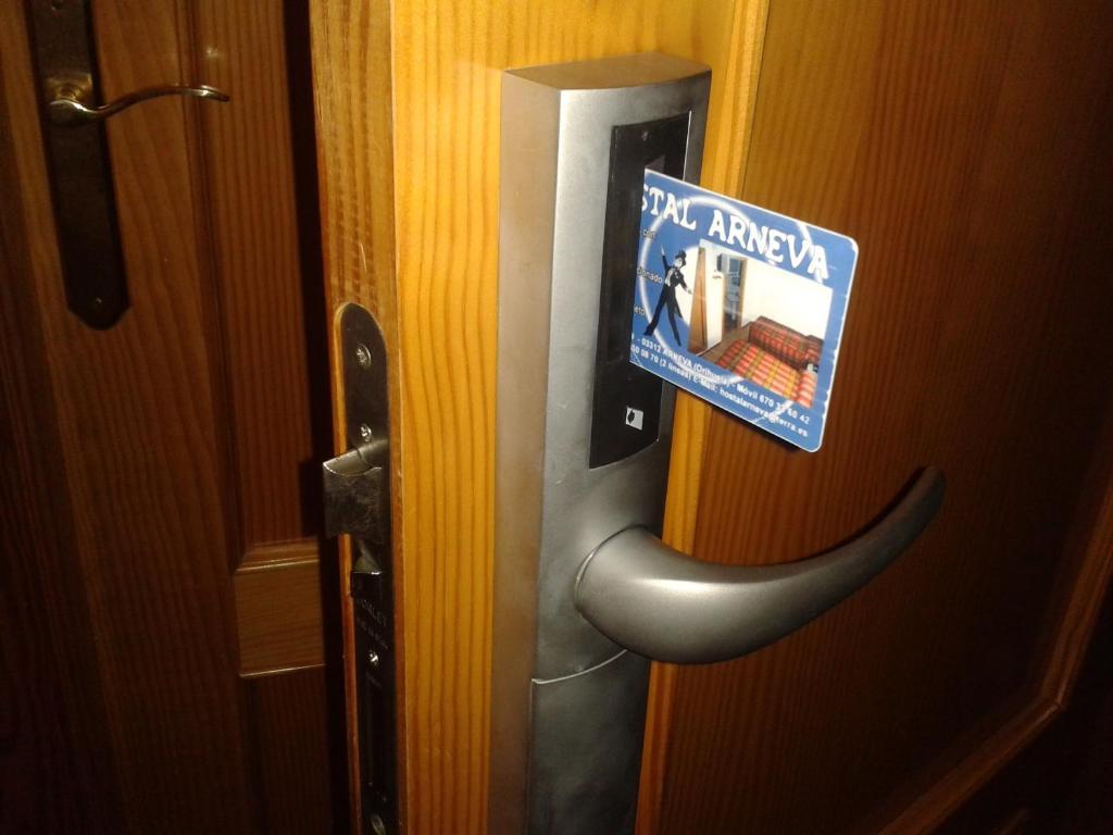 Hostal Arneva Orihuela エクステリア 写真
